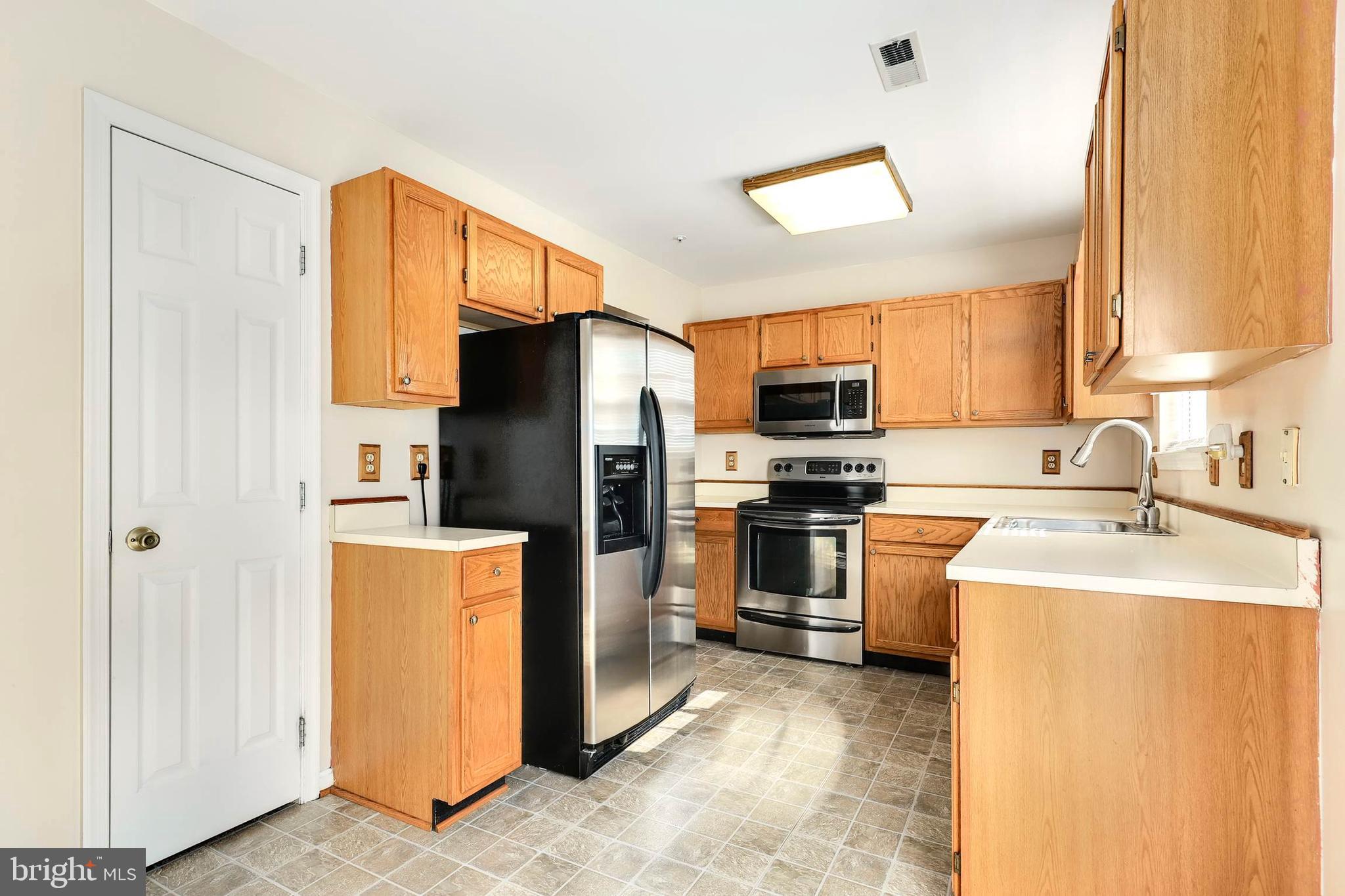 8827 Ritchboro Road District Heights, MD 20747 - Photo 10 of 26
