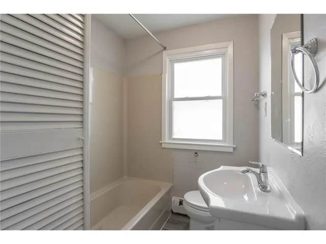 $2,350 | 3822 North Fremont Avenue, Minneapolis, MN 55412