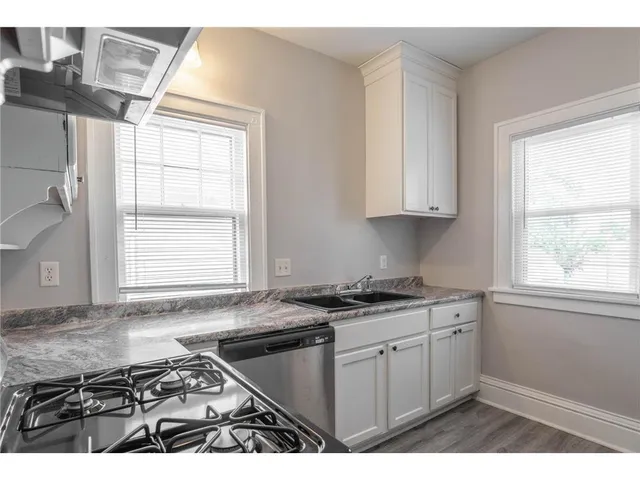 $2,350 | 3822 North Fremont Avenue, Minneapolis, MN 55412