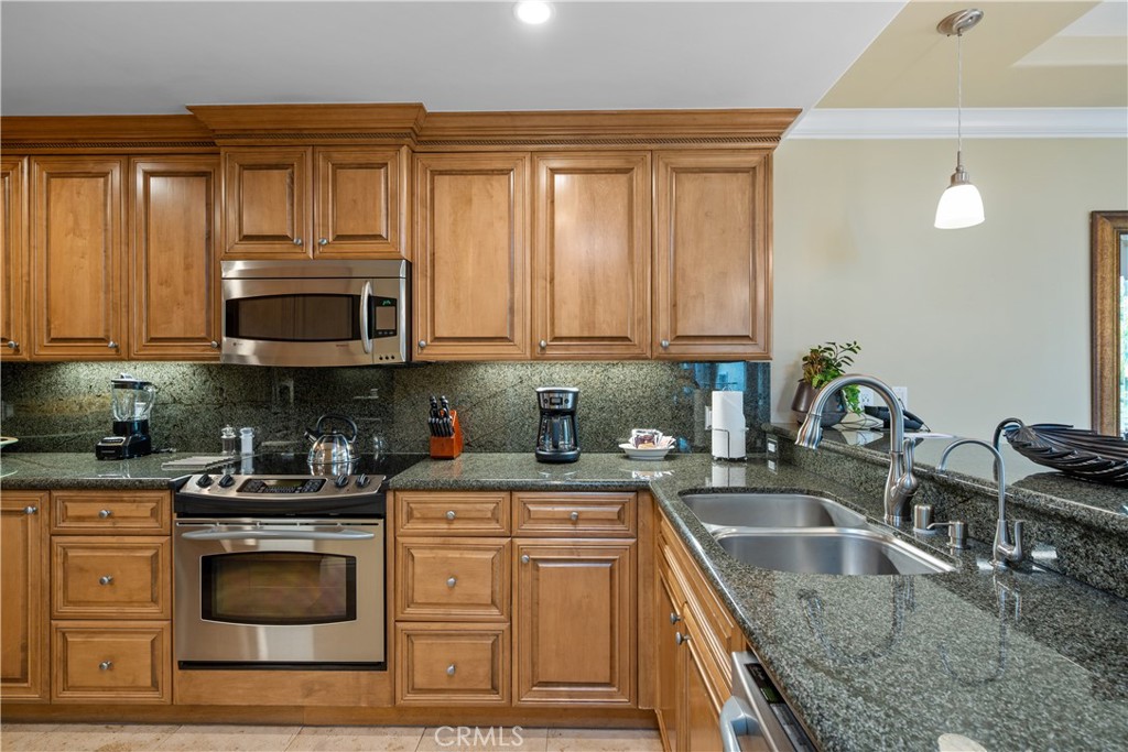 2727 Shell Beach Road, Unit 222 Pismo Beach, CA 93449 - Photo 9 of 68