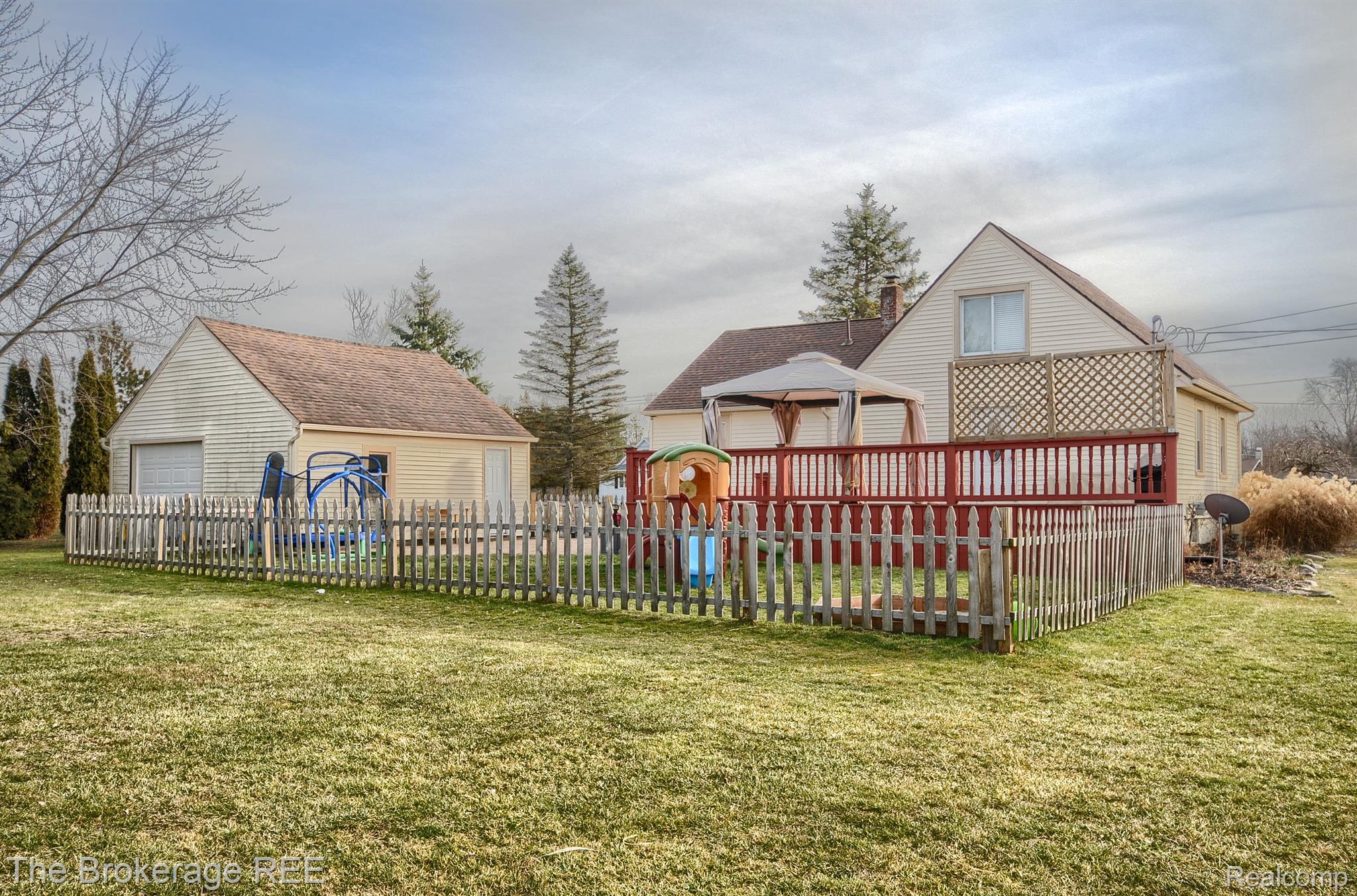 6508 Coldwater Road Flushing, MI 48433 - Photo 36 of 39 Gallery Image 36