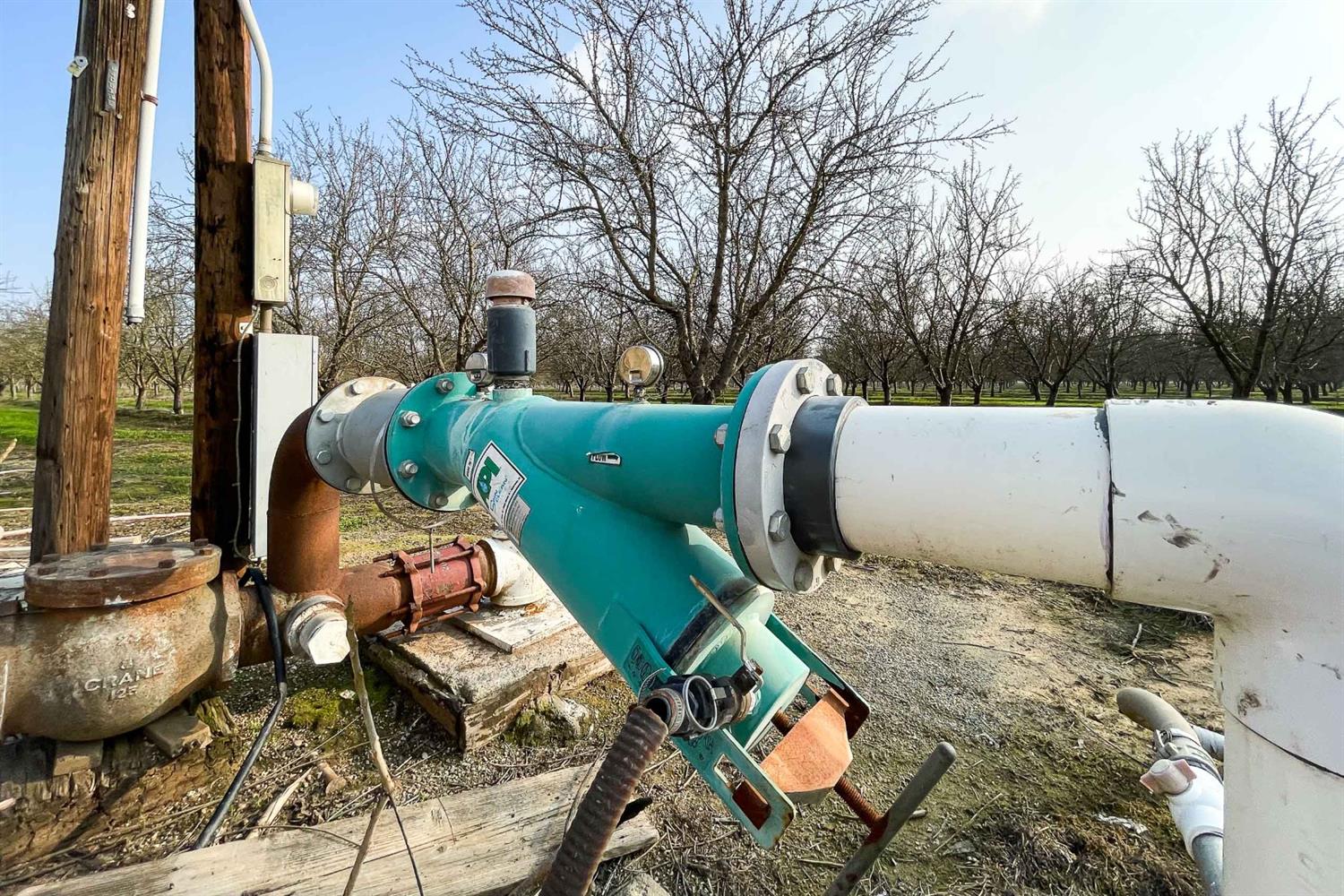 19780 Road 188 Strathmore, CA 93267 - Photo 11 of 12 a view of outdoor sitting area with furniture