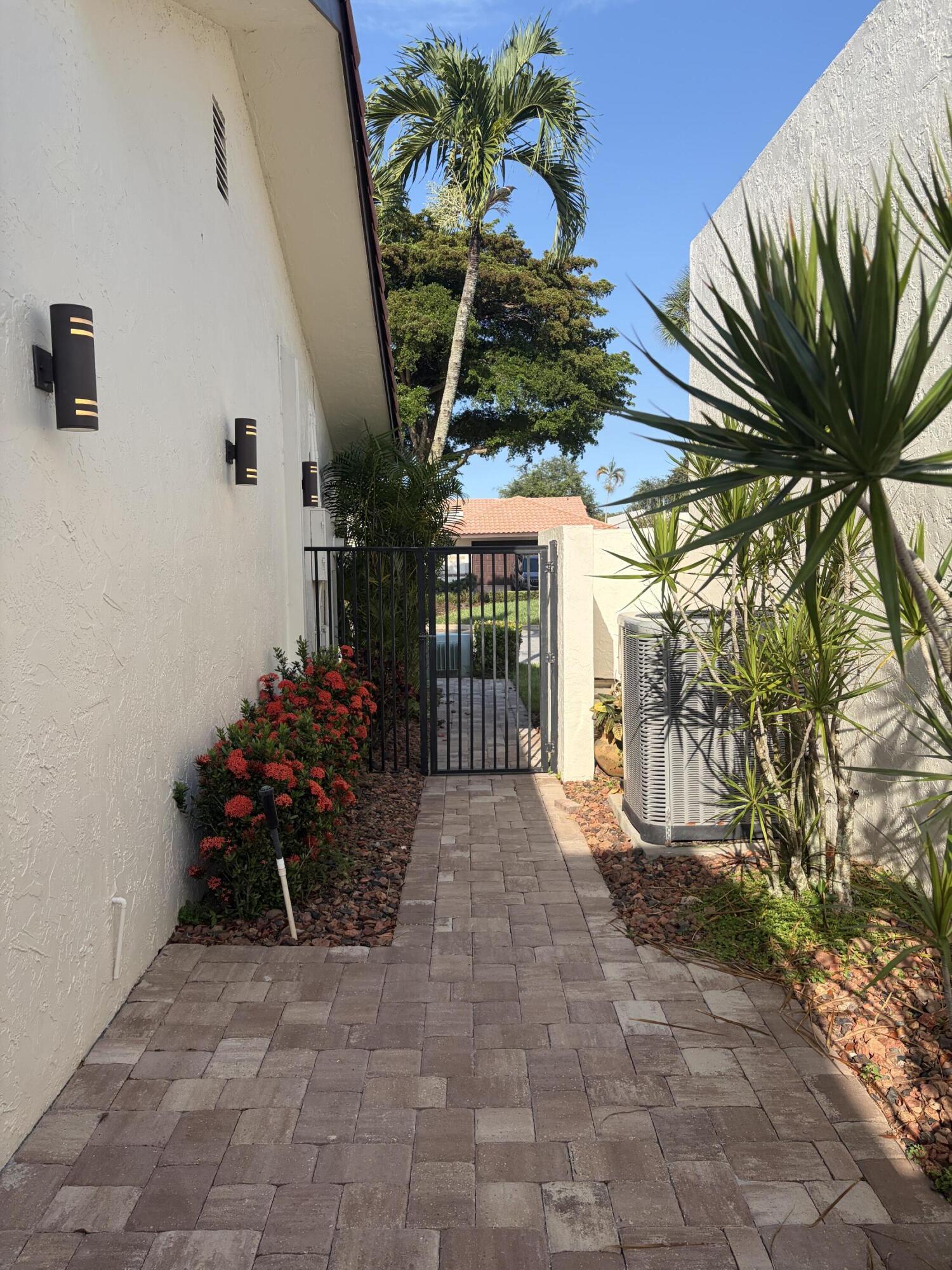21435 Campo Allegro Drive Boca Raton, FL 33433 - Photo 5 of 50 Photo Jun 19 2026, 5 52 38 PM