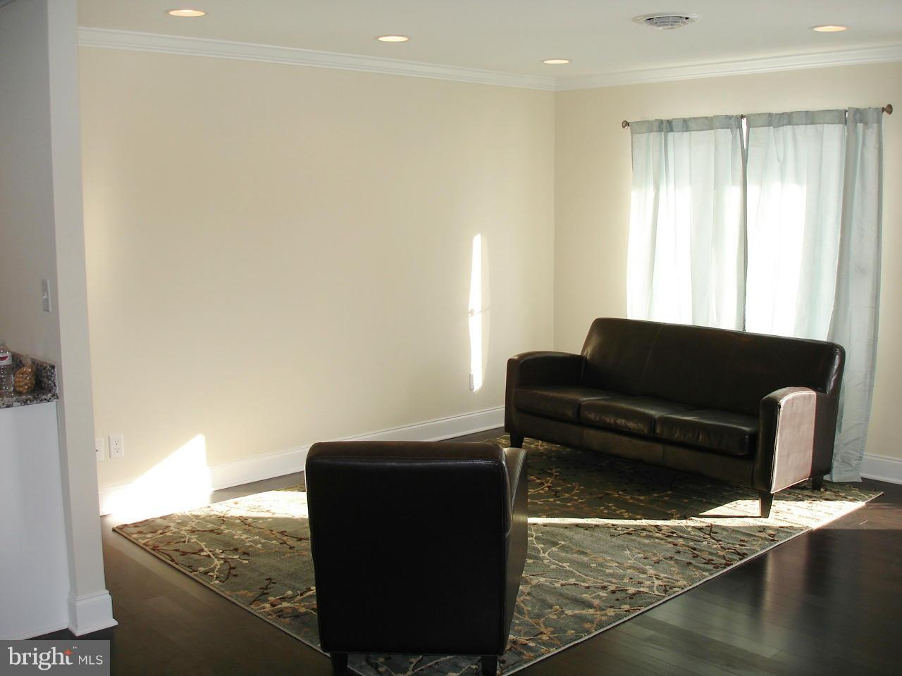 412 Enfield Road Joppa, MD 21085 - Photo 7 of 17 Living Room