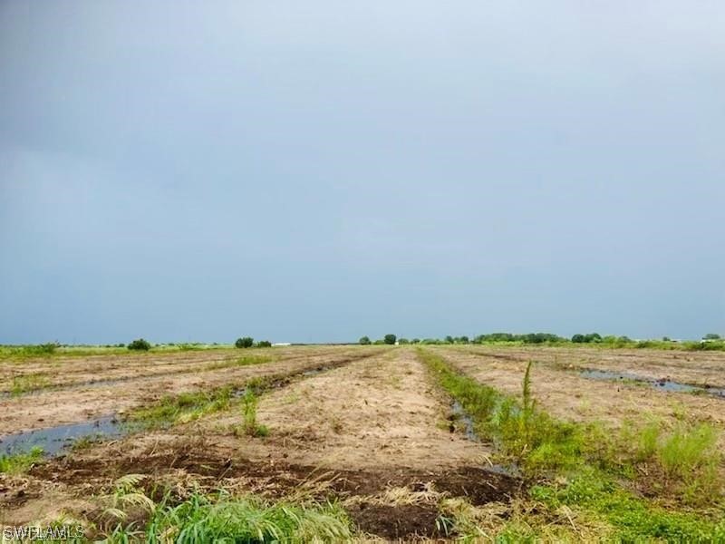 5660 1st Road LaBelle, FL 33935 - Photo 3 of 3 a view of an ocean