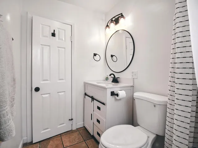 $1,199,999 | 5651 Stoll Drive, Los Angeles, CA 90042