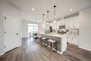 $2,800 | 871 Finley Drive, Unit 871, Aurora, IL 60504