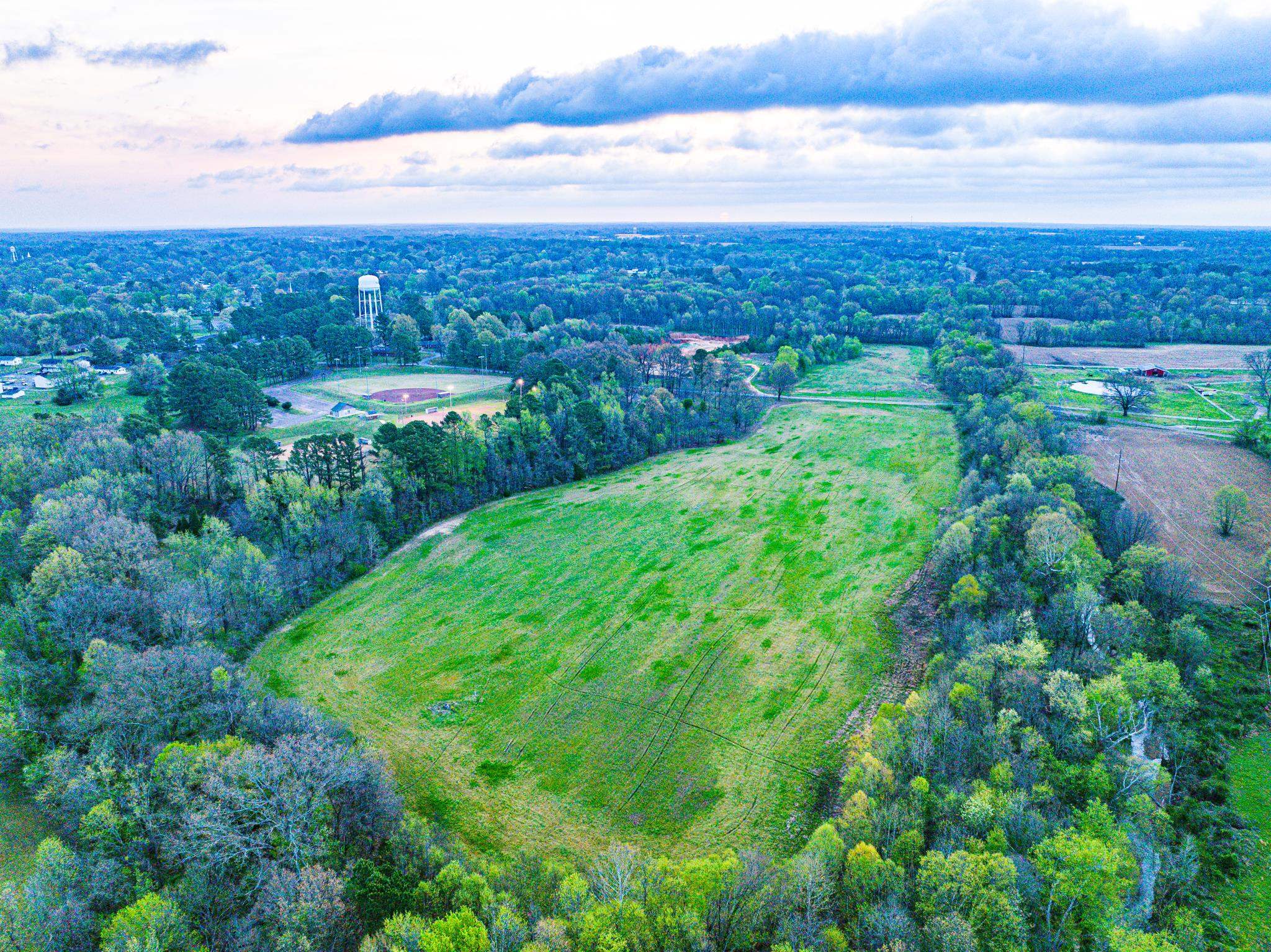 153 Harrison Road Martin, TN 38237 - Photo 28 of 40 a view of city and ocean view