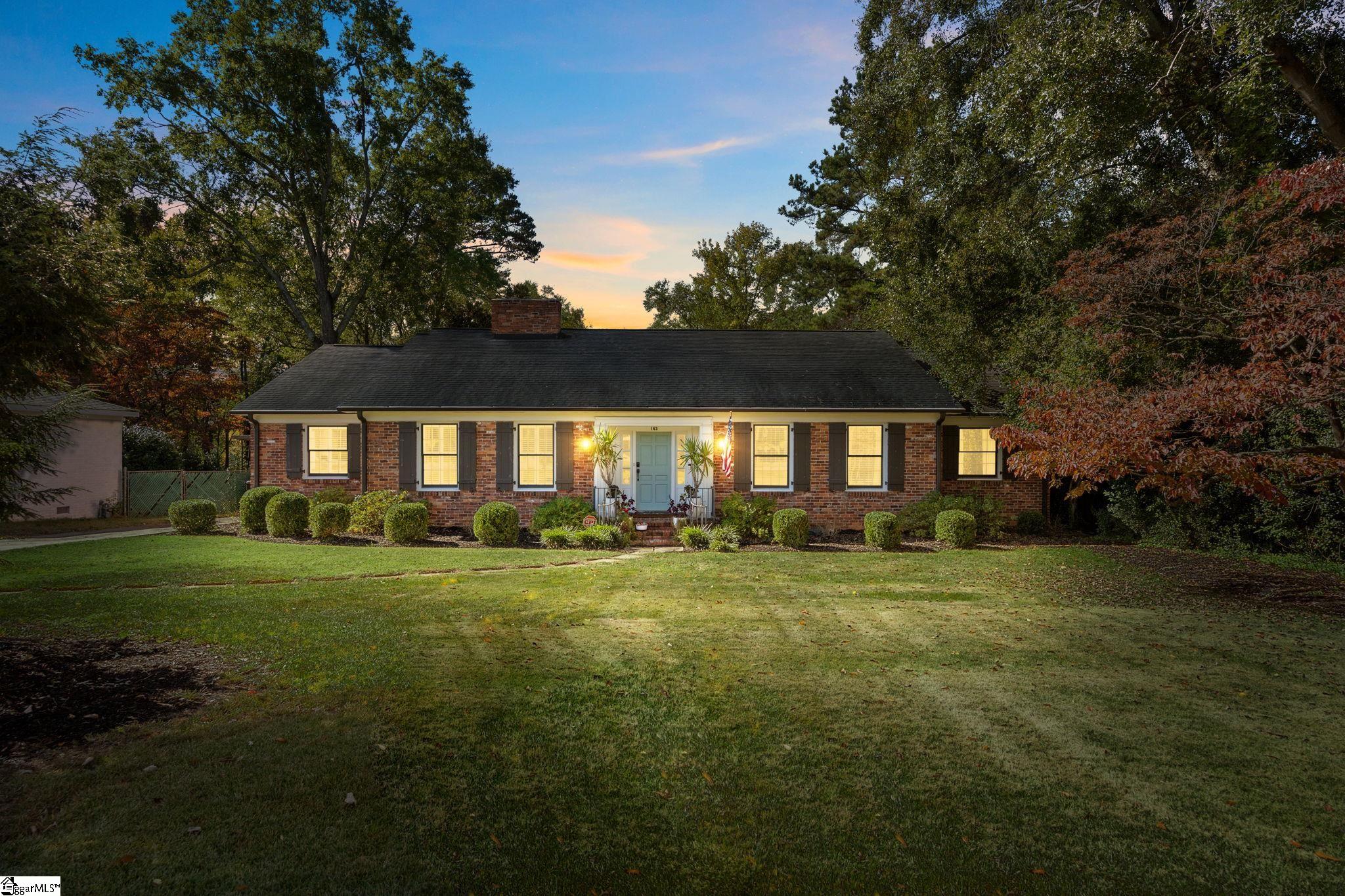 143 Lullwater Road Greenville, SC 29607 - Photo 1 of 25 Gallery Image 1