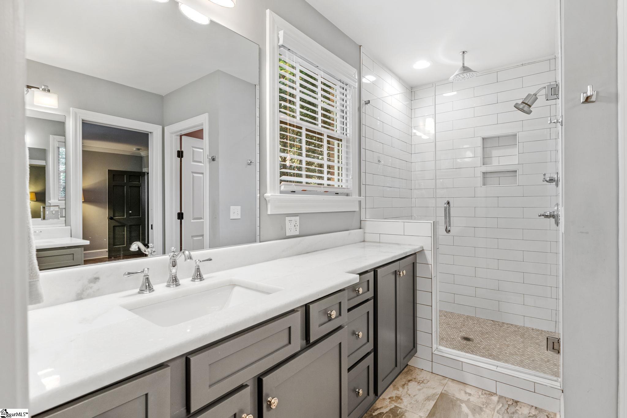 143 Lullwater Road Greenville, SC 29607 - Photo 11 of 25 Gallery Image 11