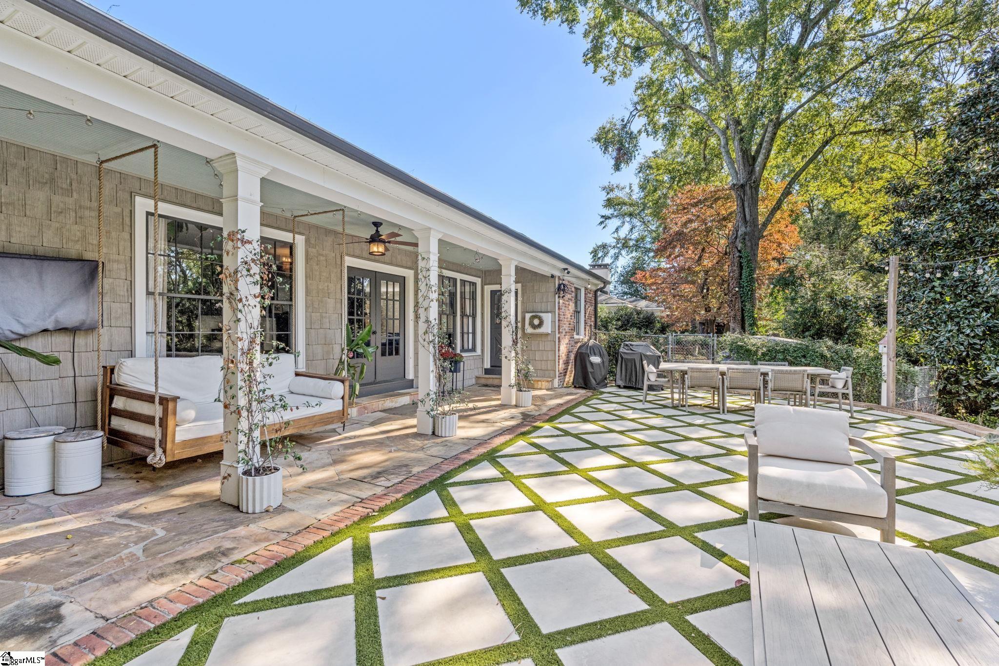143 Lullwater Road Greenville, SC 29607 - Photo 16 of 25 Gallery Image 16