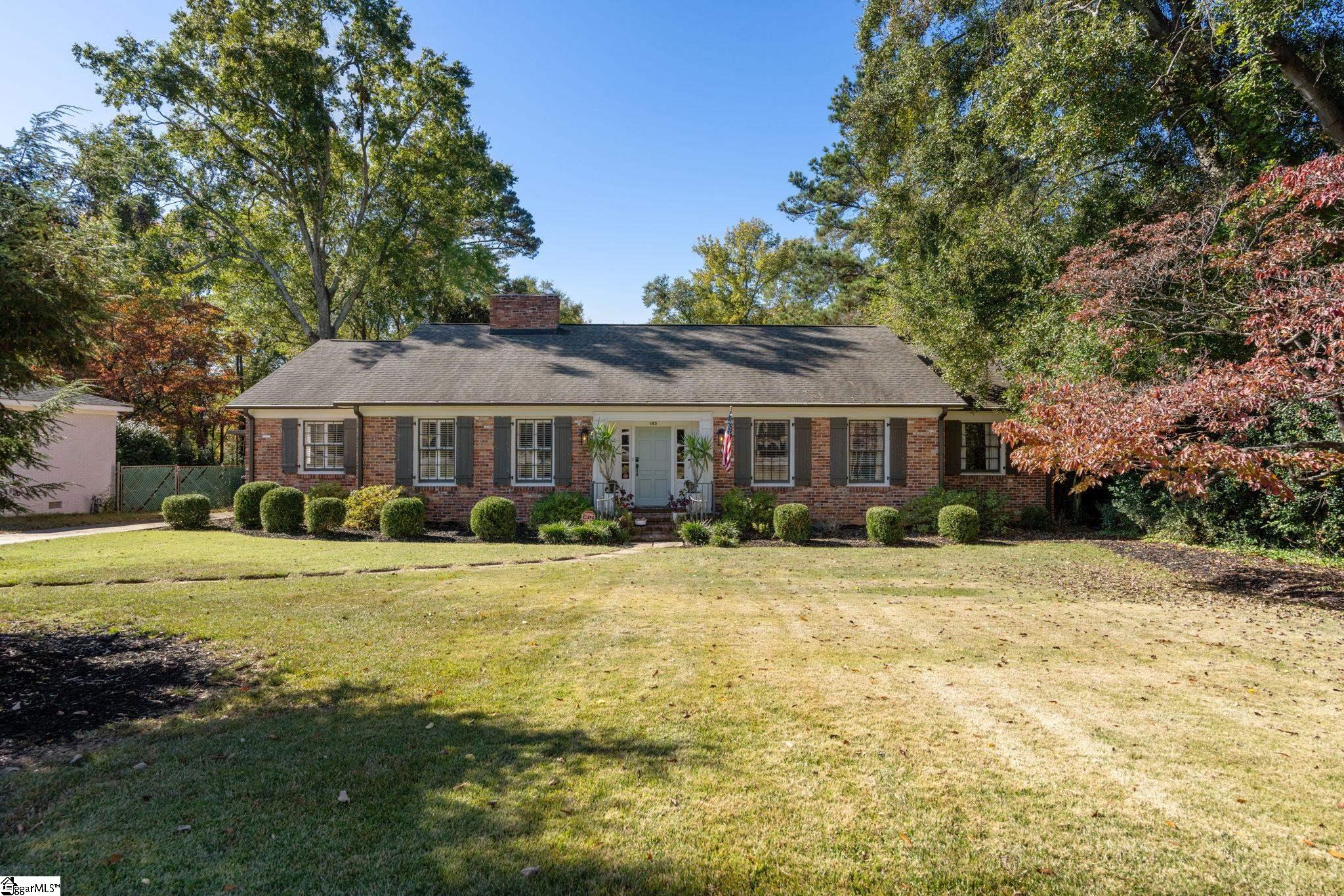 143 Lullwater Road Greenville, SC 29607 - Photo 2 of 25 Gallery Image 2