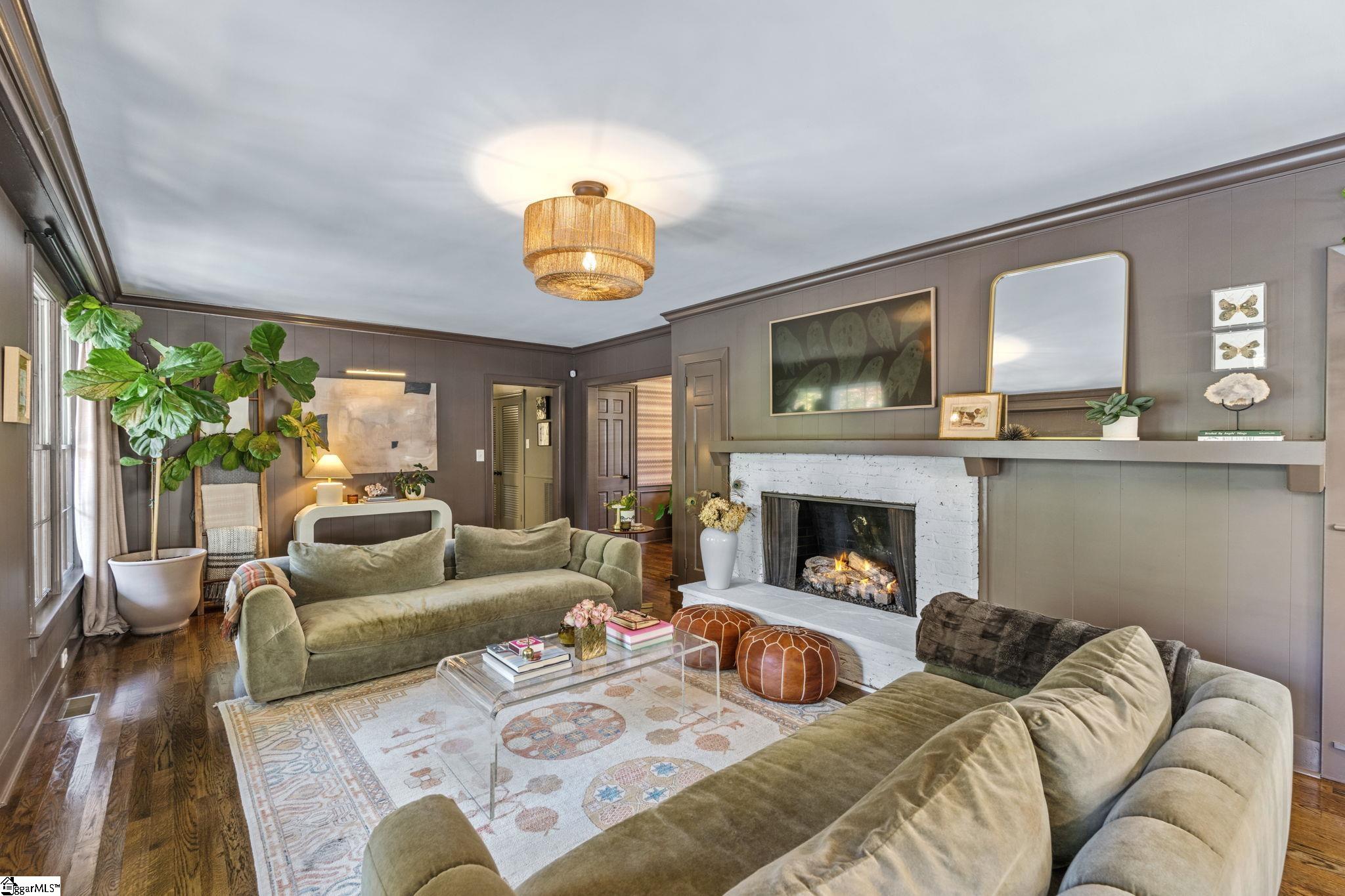 143 Lullwater Road Greenville, SC 29607 - Photo 8 of 25 Gallery Image 8