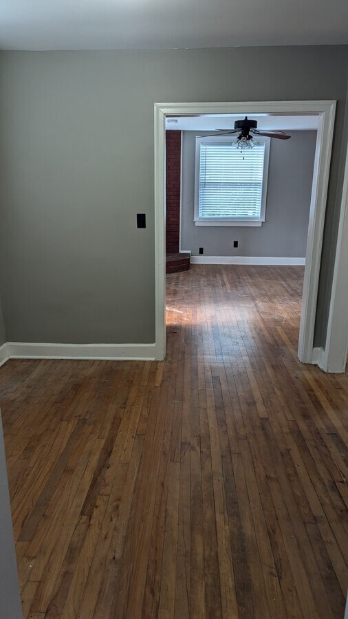 613 Vantrease Road Madison, TN 37115 - Photo 3 of 9