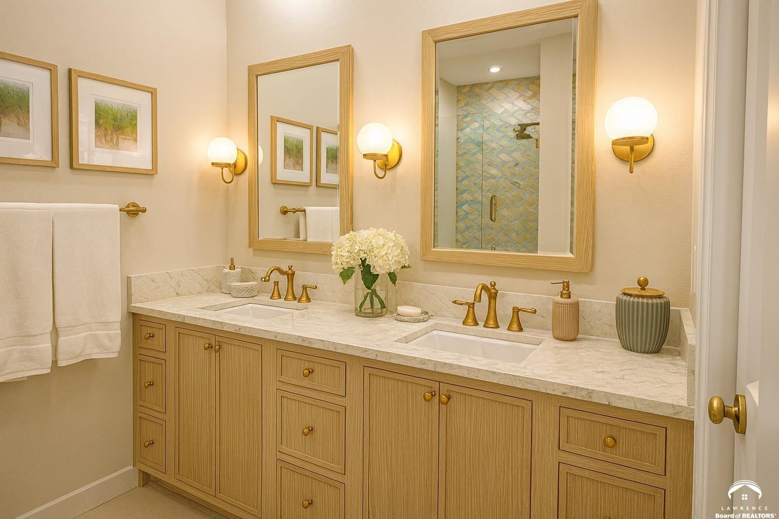 705 Rhode Island Street, Unit Q Lawrence, KS 66044 - Photo 2 of 11