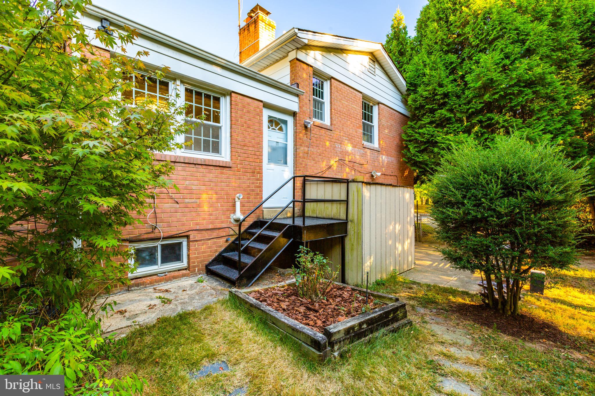 10812 Meadowhill Road Silver Spring, MD 20901 - Photo 1 of 33 Gallery Image 1