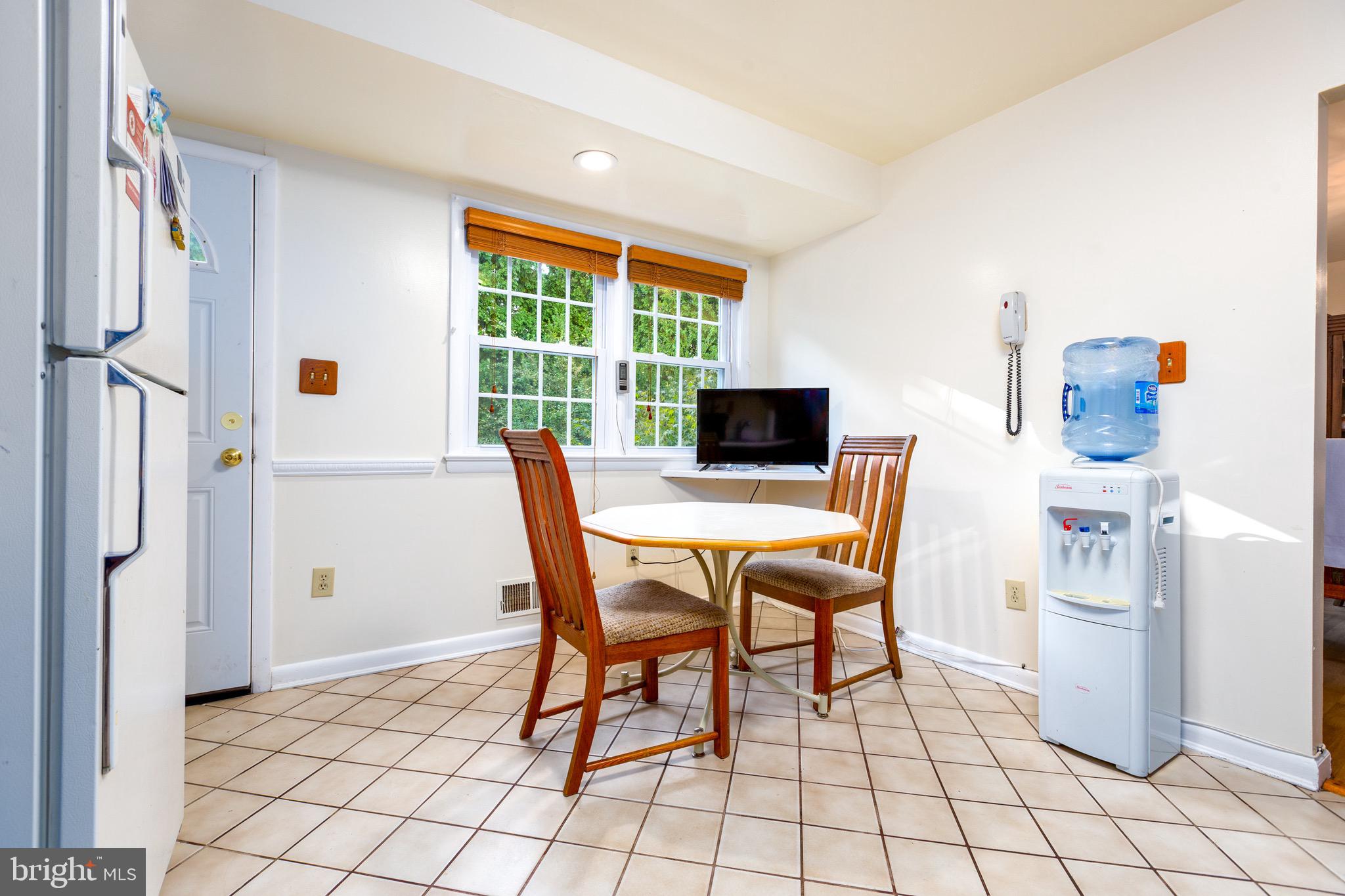 10812 Meadowhill Road Silver Spring, MD 20901 - Photo 9 of 33 Gallery Image 9