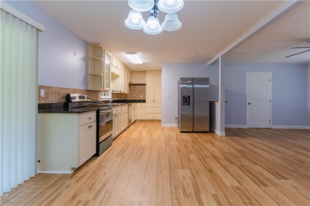 2888 Mockingbird Circle Duluth, GA 30096 - Photo 5 of 32