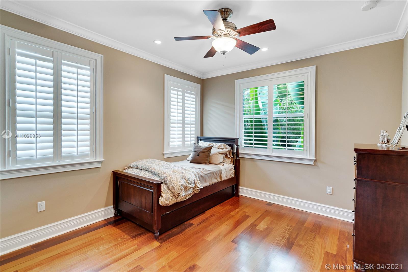 4065 Battersea Road Miami, FL 33133 - Photo 27 of 35