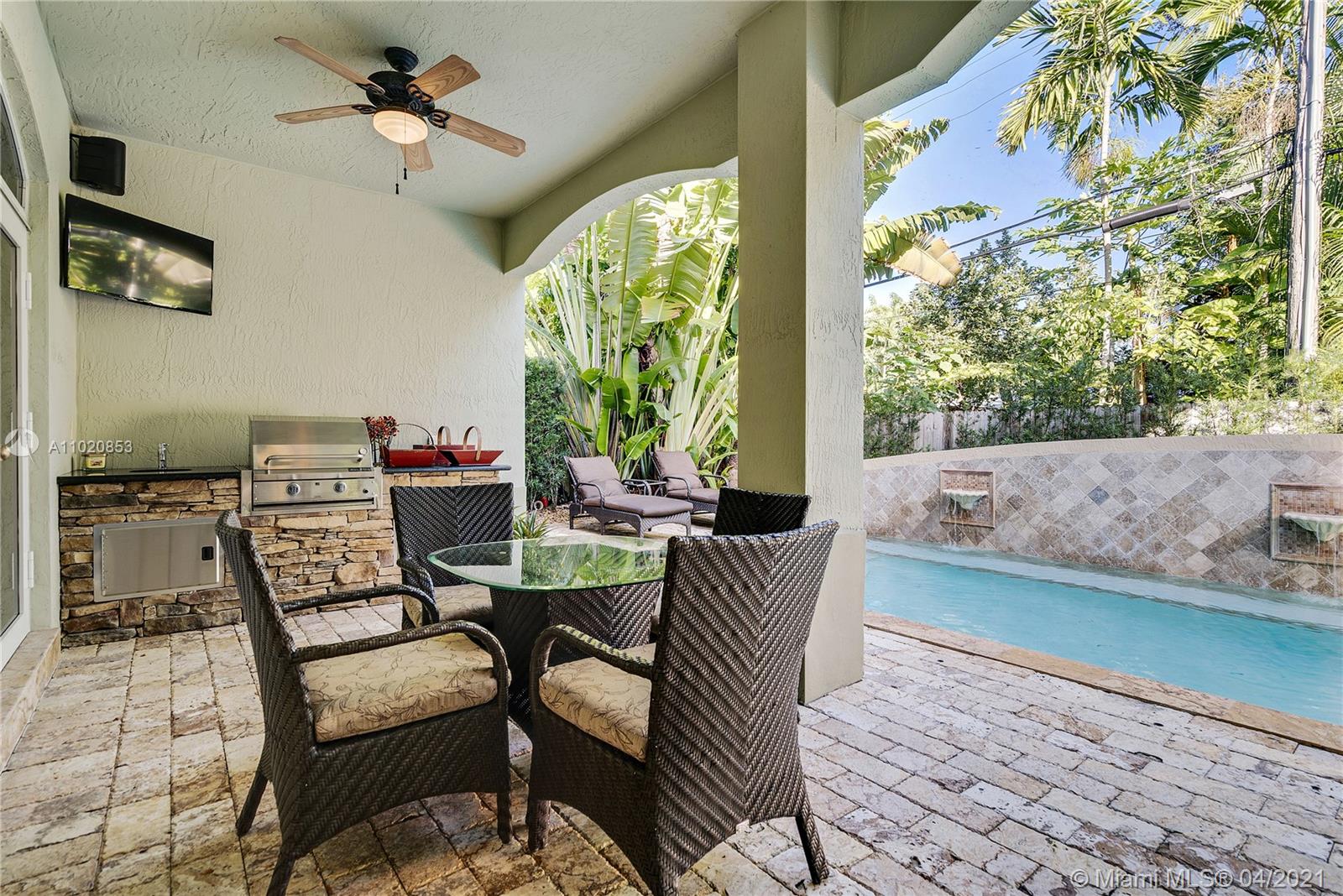 4065 Battersea Road Miami, FL 33133 - Photo 30 of 35