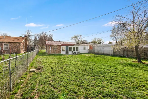 $219,990 | 929 Nevada Street, Gooding, ID 83330