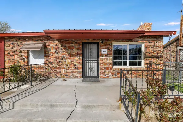 $219,990 | 929 Nevada Street, Gooding, ID 83330