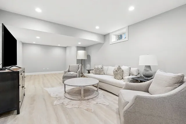 $2,390,000 | 25 Cavanaugh Path, Newton, MA 02459