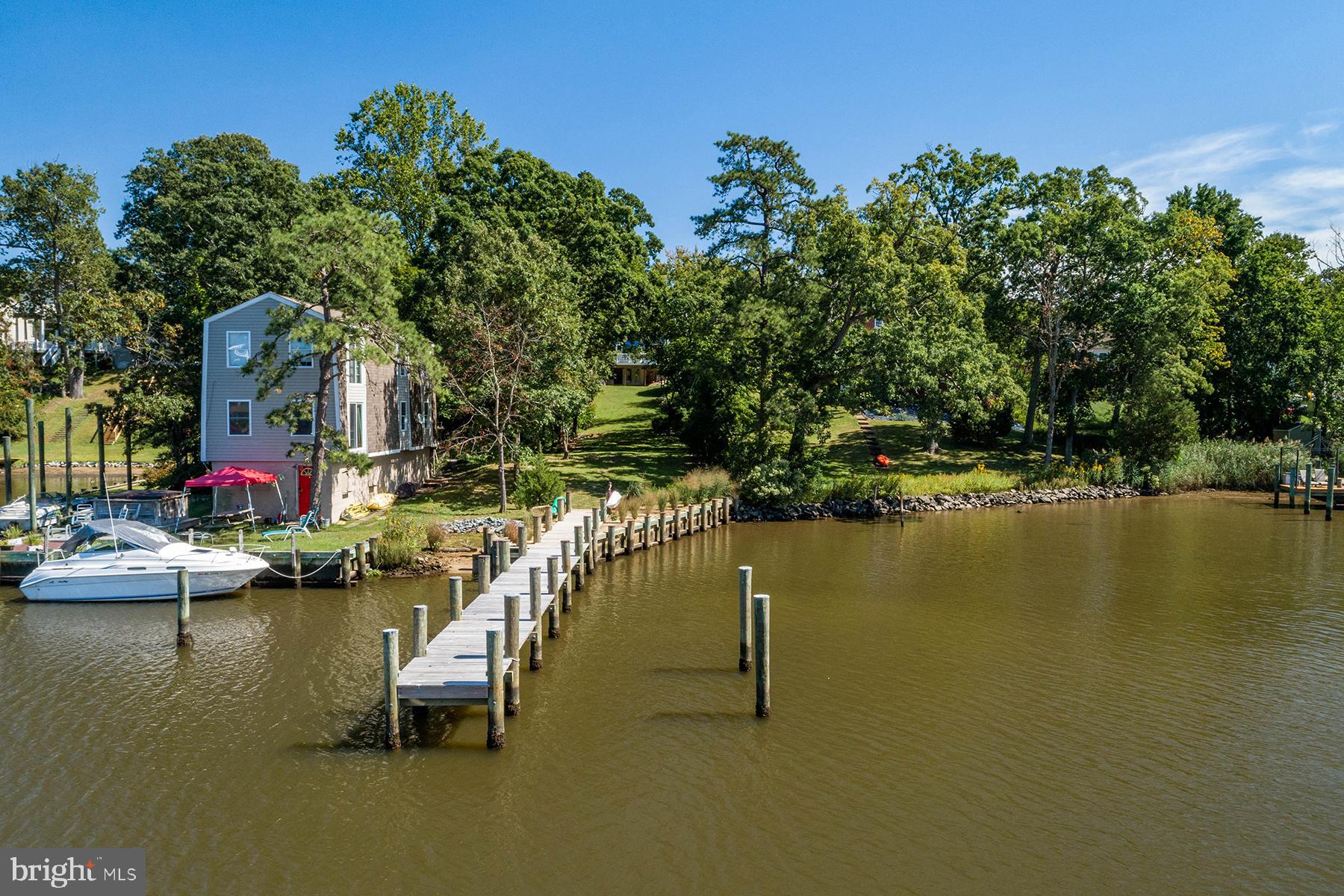 7736 West Shore Road Pasadena, MD 21122 - Photo 4 of 36 A great boating day starts right here