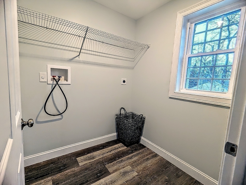 72 A Cottage Lane, Unit LEFT HALF) Templeton, MA 01468 - Photo 34 of 40