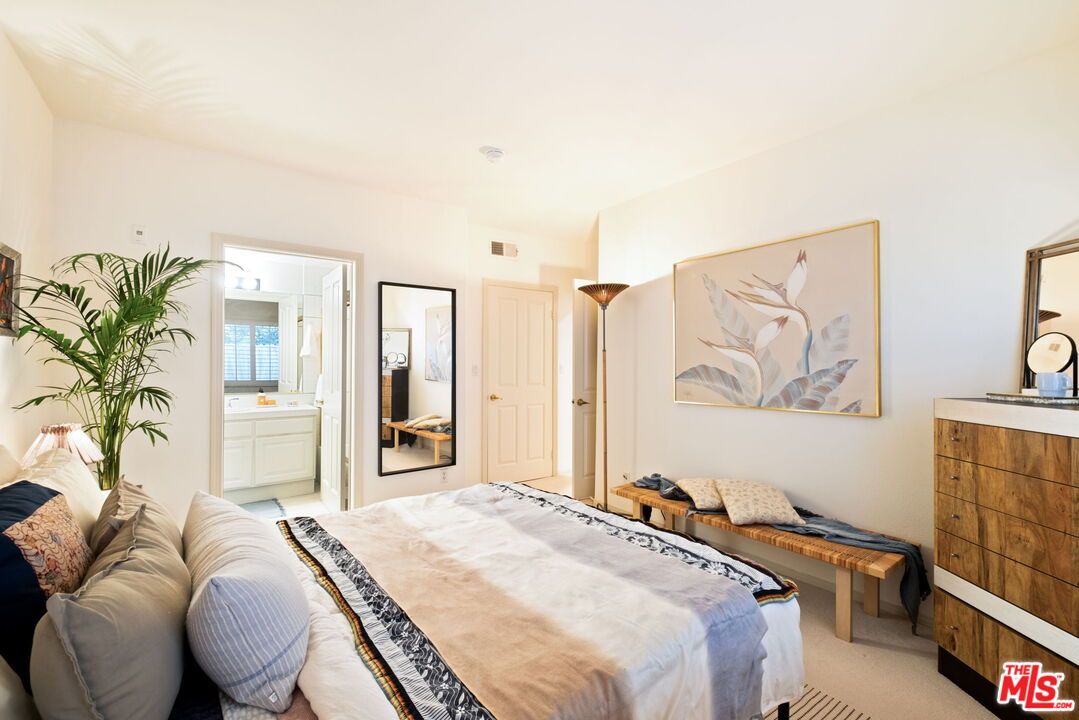 1811 Manning Avenue, Unit 101 Los Angeles, CA 90025 - Photo 37 of 50