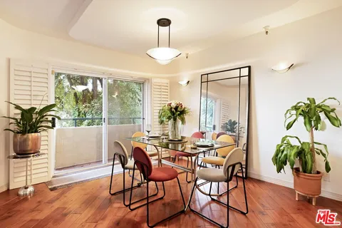 $995,000 | 1811 Manning Avenue, Unit 101, Los Angeles, CA 90025