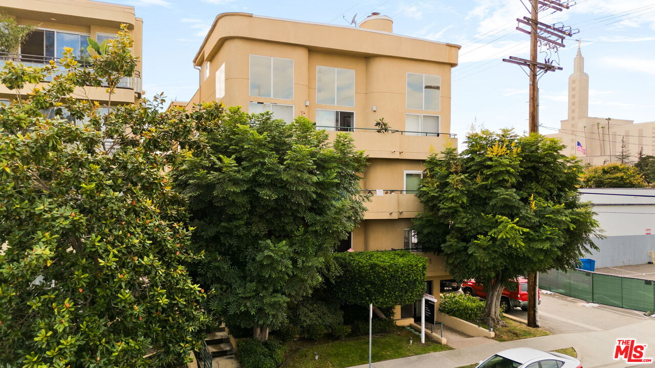 1811 Manning Avenue, Unit 101 Los Angeles, CA 90025 - Photo 43 of 50