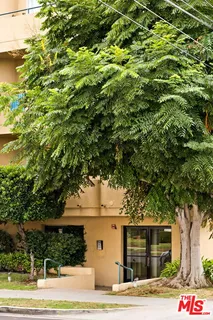 $995,000 | 1811 Manning Avenue, Unit 101, Los Angeles, CA 90025