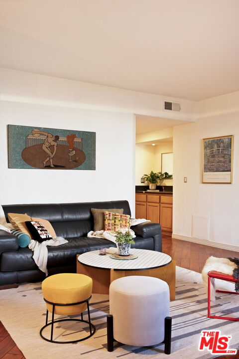 1811 Manning Avenue, Unit 101 Los Angeles, CA 90025 - Photo 7 of 50