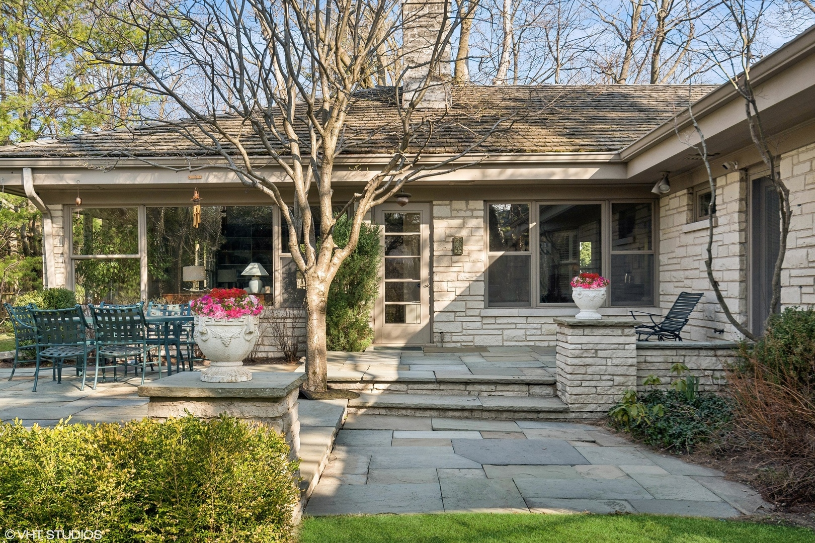 618 Ridge Road Winnetka, IL 60093 - Photo 28 of 29 a view of house and front door