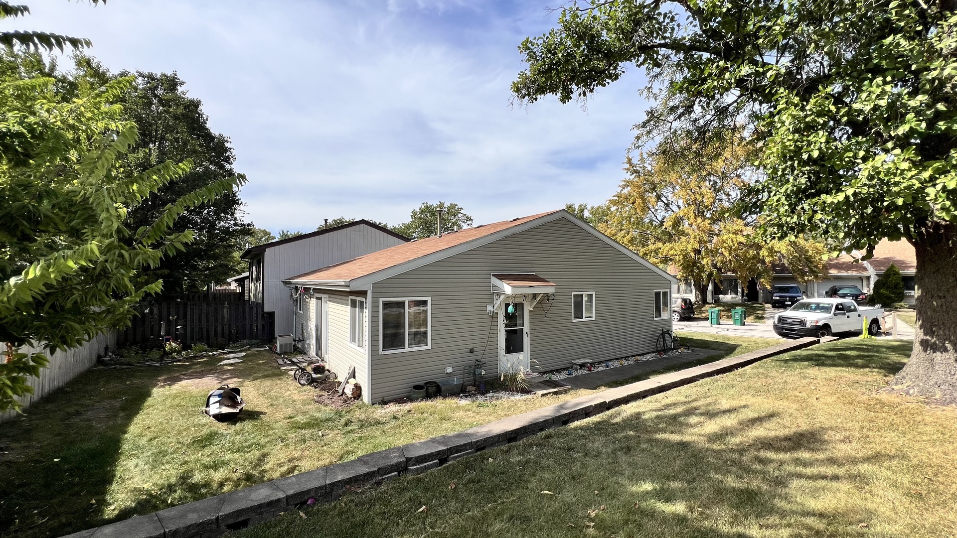 112 Cedarbend Drive Romeoville, IL 60446 - Photo 2 of 8