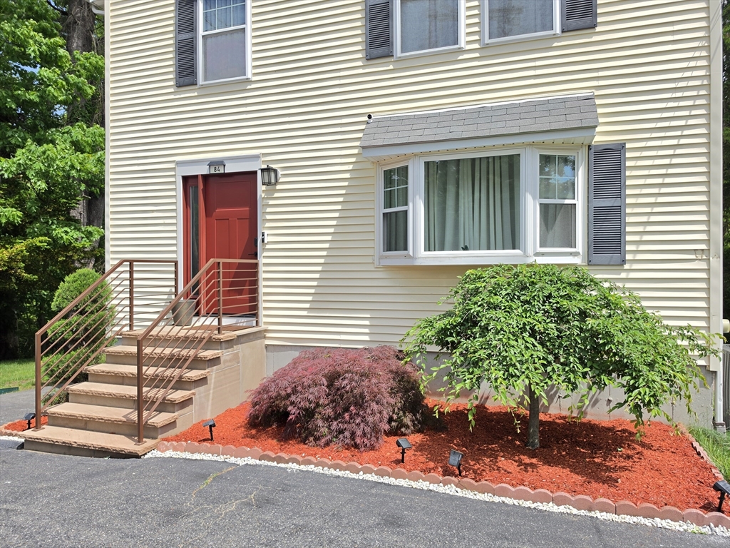 84 West Union Street Ashland, MA 01721 - Photo 5 of 41