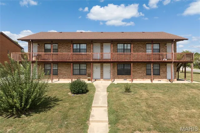 $5,750,000 | 1 Pheasantwood Drive, Belleville, IL 62226