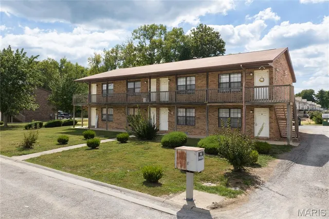 $5,750,000 | 1 Pheasantwood Drive, Belleville, IL 62226