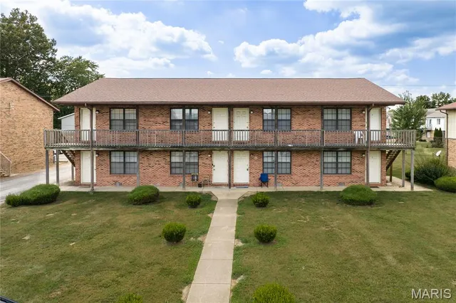 $5,750,000 | 1 Pheasantwood Drive, Belleville, IL 62226