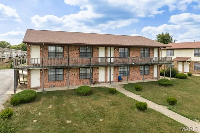 $5,750,000 | 1 Pheasantwood Drive, Belleville, IL 62226