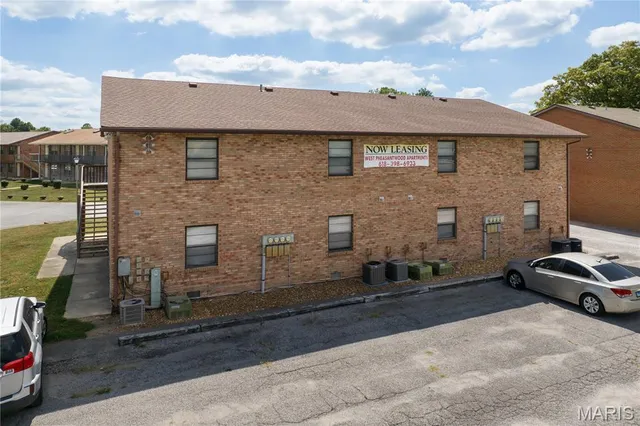 $5,750,000 | 1 Pheasantwood Drive, Belleville, IL 62226