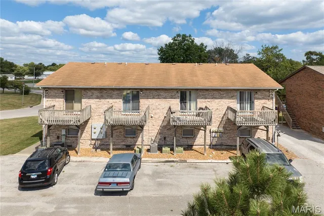 $5,750,000 | 1 Pheasantwood Drive, Belleville, IL 62226