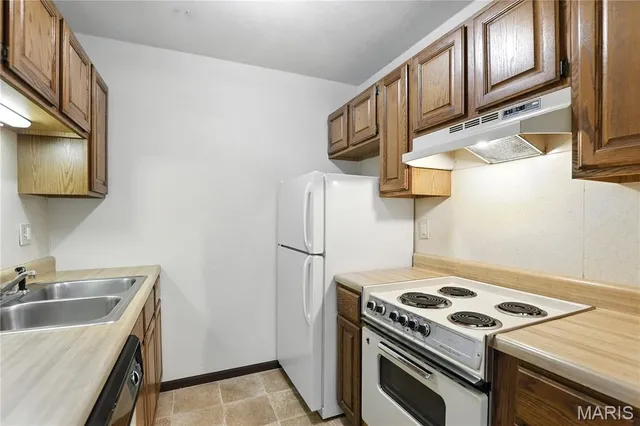 $5,750,000 | 1 Pheasantwood Drive, Belleville, IL 62226