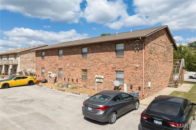 $5,750,000 | 1 Pheasantwood Drive, Belleville, IL 62226