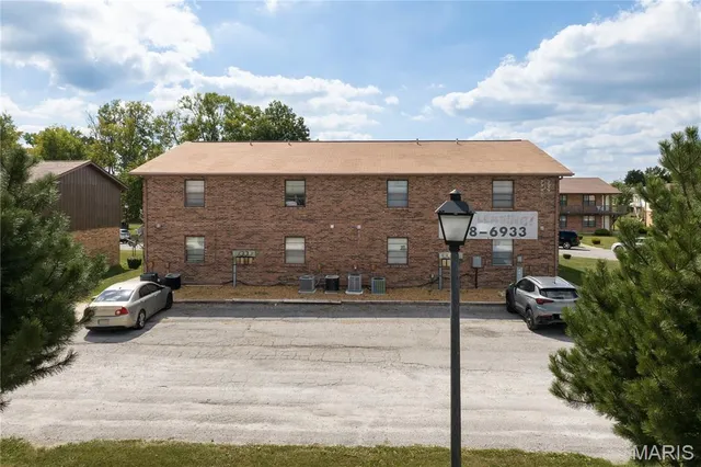 $5,750,000 | 1 Pheasantwood Drive, Belleville, IL 62226