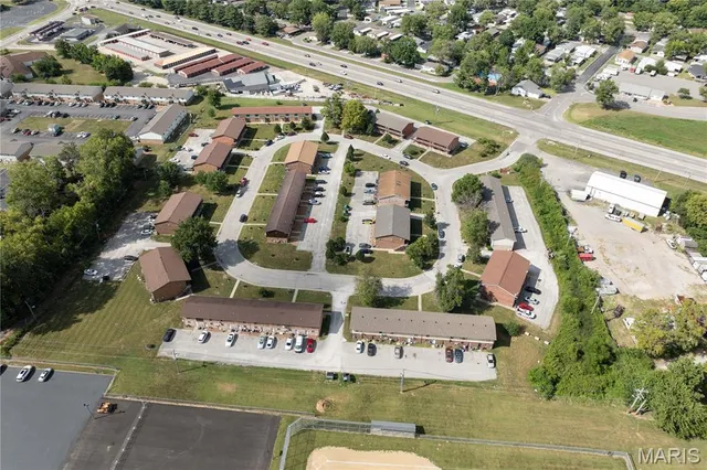 $5,750,000 | 1 Pheasantwood Drive, Belleville, IL 62226