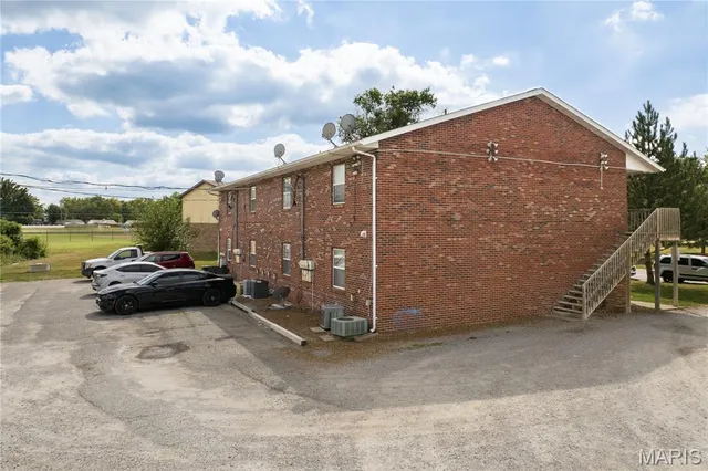 $5,750,000 | 1 Pheasantwood Drive, Belleville, IL 62226