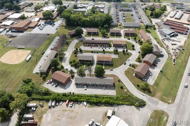 $5,750,000 | 1 Pheasantwood Drive, Belleville, IL 62226