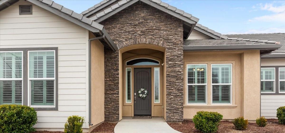 947 Doak Boulevard Ripon, CA 95366 - Photo 2 of 41